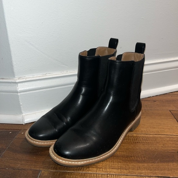 Universal Thread Women's Black Pre Owned Pearl Chelsea Boots in Size 7 - Picture 8 of 9